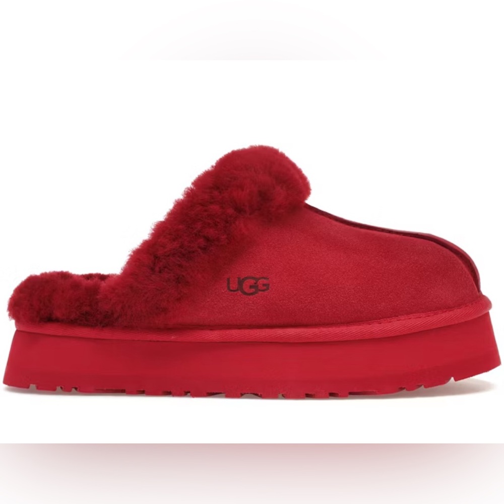 UGG Women's Red Fluffy Slippers Disquette